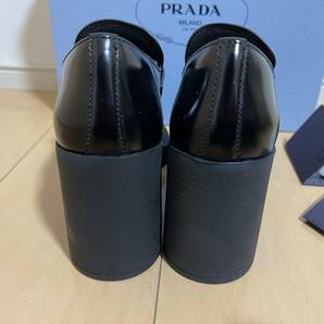 新品 未使用 美品 PRADA プラダ ハイヒール ローファー 23.5cm 36 1/2 ブラッシュドレザー 黒 ブラック 革靴 厚底の画像5