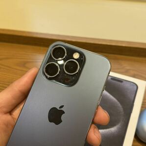 iPhone 15Pro 初期化済み Apple SIMフリー ブルーチタニウム 過失事故物件 完動品 使用感有り 代理出品の画像1