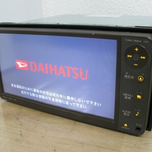 [107951-B]ダイハツ純正 200ｍｍワイド SDナビ NSCT-W62-BR本体 ワンセグ内蔵 地図2011年秋版 動作確認済の画像1