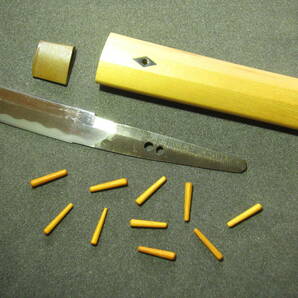 煤竹で製作した目釘１０本組☆（太さ約５ｍｍです）☆日本刀／短刀／脇差／白鞘／拵えの画像1