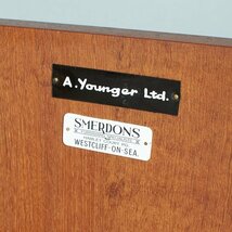[77446]Younger サイドボード ヴィンテージ イギリス モダン 食器棚 カップボード リビングボード キャビネット 木製 英国 ヤンガー_画像3