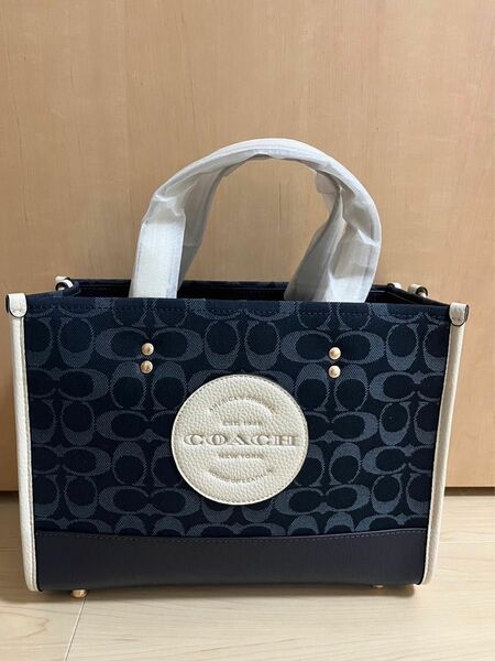 COACH デンプシーキャリーオール　2wayトートバッグC2826