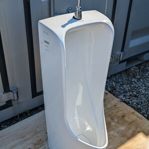 ★TOTO 床置床排水小便器 U507C 男子トイレ 男性用 お手洗い 化粧室 W.C の画像2