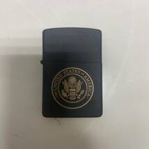 【B-13793】 1円スタート ZIPPO ジッポ UNITED STATES AMERICA ブラックカラー 箱付き 火花確認済み 状態写真参照_画像2