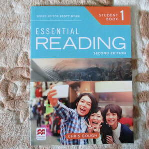 Essential Reading Second Edition Level 1 Student Bookの画像1