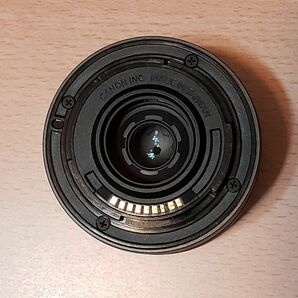 Canon EF-M 28mm f/3.5 Macro IS STM 