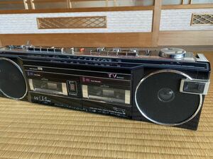 SANYO MODEL NO. MR-WU4MKII (K) 単二乾電池　7本　アダプターなし　サンヨー 昭和レトロ ダブルラジカセ ラジカセ 通電 カセット