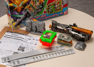 変身ベルト DX仮面ライダー最光エックスソードマン完全なりきりセット 仮面ライダーセイバー 動作確認済 SEK12