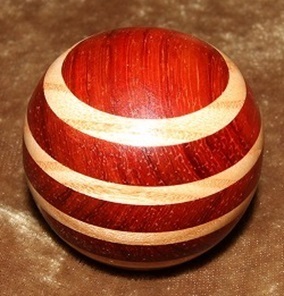 木製シフトノブ(材質：パドウク集成材）8x1.25mm（SP-44.5D43.1L)