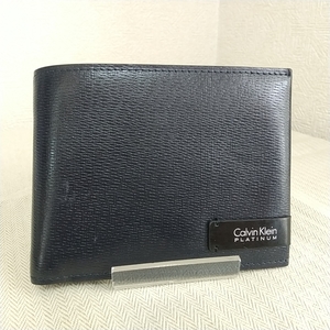 美品（送料込）カルバンクラインプラチナム■二つ折り財布 ブラック 型押し Calvin Klein PLATINUM