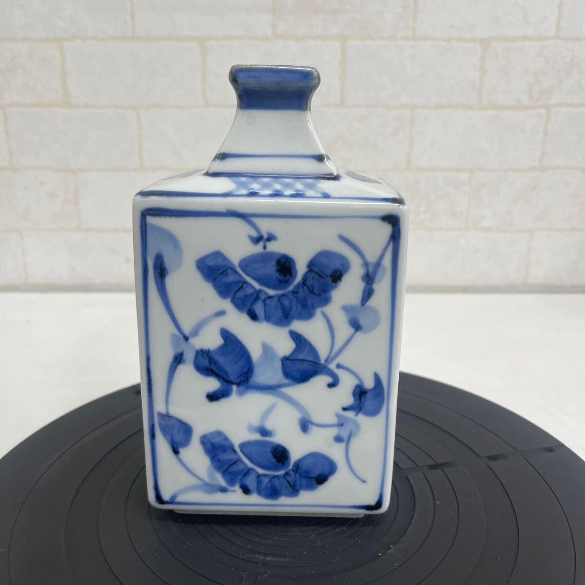 B401. 14. Tobe ware, Baizangama, square bottle, two-tiered gosu chrysanthemum vase, single flower vase, hand-painted, colored, Ceramics, Japanese Ceramics, Tobe