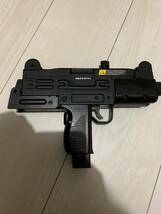 東京マルイ UZI 電動ガン？　10禁　ジャンク　ウージー　コスプレ　部品取り_画像2