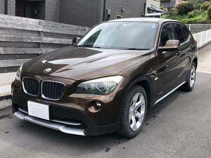 超綺麗です！超希少なイメージカラー！車検 令和6年12月18日！正規ディーラー車！★BMW Ｘ1 sDrive1.8i！安心の無事故車！ディーラー記録簿