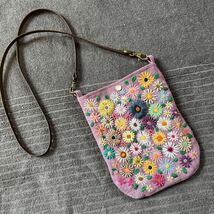 ポシェットバッグ　スマホケース　メガネケース☆リネン（麻）パープル　たくさんの花の手刺繍☆ハンドメイド_画像7