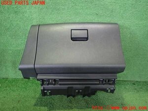 2UPJ-15757516]日産リーフ(ZE1)グローブボックス1 中古