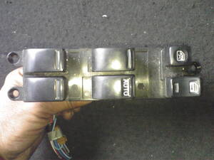 TC24 Nissan Serena window switch used 