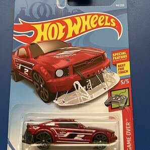 HOTWHEELS ホットウィール 2005 FORD MUSTANG フォード マスタング レッドの画像1