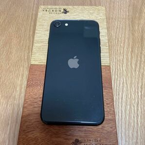 ブラック SIMフリー iPhone se Apple美品