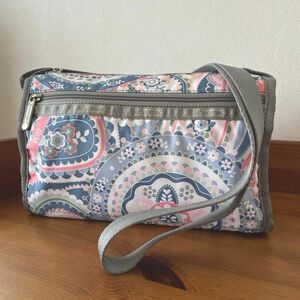 レスポートサック ショルダーバッグ LeSportsac 花柄