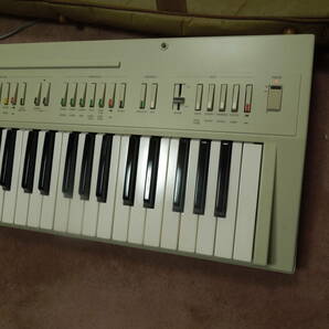 ヤマハ/ YAMAHA PS-30／ポータブル Keyboard／中古動作 良好 ビンテージ 電子ピアノ の画像3