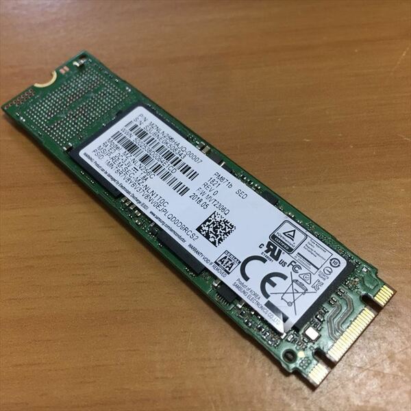 14)Samsung M.2 SATA SSD 256GB MZ-NLN256C MGF 2280 使用時間 8861時間