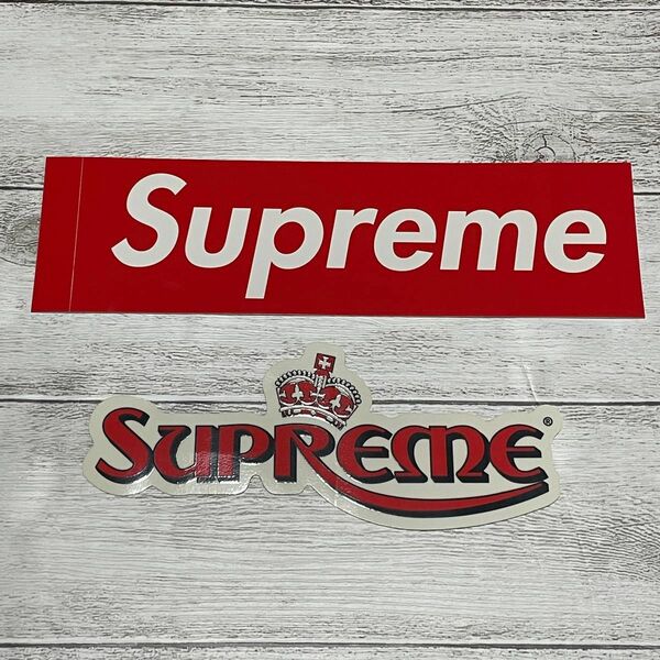 supremeステッカー