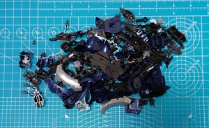 1/72 KOTOBUKIYA Armored Core Mirage Gaya legs part 