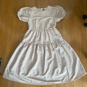 Платье с коротким рукавом M Размер