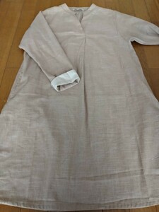 ・即決　新品同様　濃いめのベージュチュニック（M〜L)