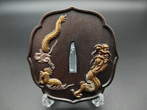 DHT10　刀鍔　雲龍の図　銅製　透かし　絵金銀　日本刀装具　刀の鍔　刀剣美術　武道具　ツバ