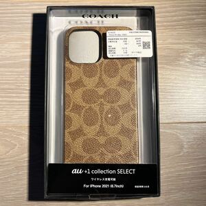 【au+1 collection】 COACH （R） ハードケース iPhone 13 Pro用 <SIGNATURE Brown>