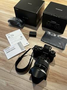 【美品】FUJI X-T5・フジノン XF16-55mmF2.8 R LM WR SDカードやUVフィルターなどオマケ付き