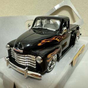  Jada TOYS DUB CITY OLD SKOOL 1951年 CHEVY PICK UP ブラック フレイムス 1/24スケールの画像5