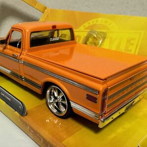  Jada TOYS DUB CITY 1972年 CHEVY CHEYENNEオレンジ 1/24スケールの画像7