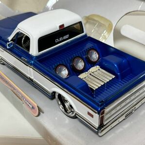  Jada TOYS DUB CITY 1972年 CHEVY CHEYENNEブルーメタリック×ホワイト 1/24スケールの画像8