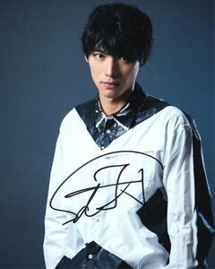 【UACCRD】福士蒼汰直筆サイン■日本人俳優/仮面ライダー/あまちゃん/恋仲●