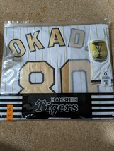 阪神　タイガース　チャンピオン　ユニフォーム　岡田　O 新品_画像1