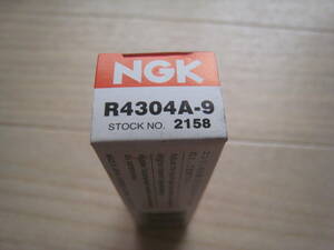 NGK R4304A-9 レーシングプラグ　新品未使用