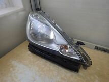 さy3101◆ホンダ HONDA GE 後期フィット 右ヘッドライト 純正 ハロゲン 美品 GE6 GE8_画像1