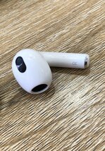 【5TN高岡04003D】 Apple Airpods エアーポッツ エアポッツ 第3世代/A2564/ワイヤレスイヤホン_画像3