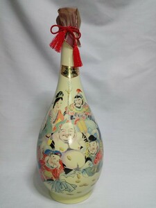 古酒未開栓　自宅保管　本格麦焼酎「さつま無双　七福神　鶴首」1.8L 　25度　さつま無双株式会社