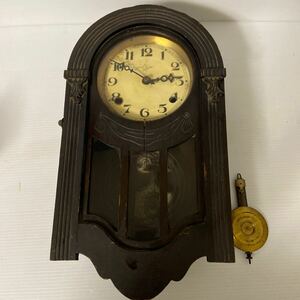 手巻き 振り子時計　トレードマーク TRADE MARK　ビンテージ アンティーク レトロ 掛時計 時計　ジャンク品