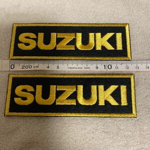 SUZUKI 刺繍ワッペン 金刺繍エンブレム 2枚 未使用 ステッカー バイクワッペンの画像1