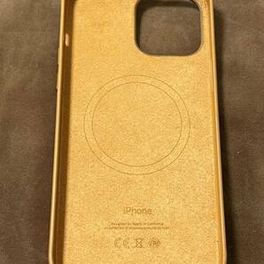【美品】純正 iPhone 13 Pro Maxレザーケース・ゴールデンブラウンの画像4