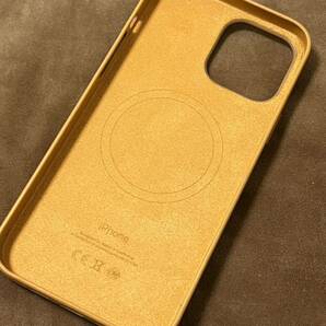 【美品】純正 iPhone 13 Pro Maxレザーケース・ゴールデンブラウンの画像5