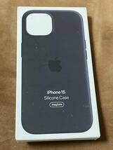 【美品】純正 iPhone 15 シリコンケース・ブラック_画像1