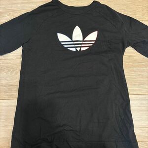 アディダスオリジナルス　adidas ジュニア　半袖Tシャツ　150