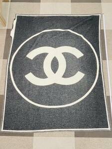 【正規品】 CHANEL / シャネル / タオル / バスタオル / ブランケット / 黒白 / リバーシブル / ココマーク/ サイズ 縦:約170cm 横:約135cm