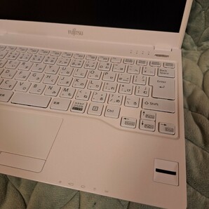 LIFEBOOK ノートPC Core i7 富士通 8550Uの画像3