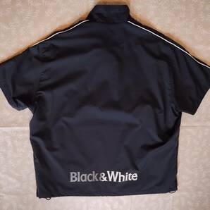 状態良好！ ブラック＆ホワイト BLACK&WHITE 半袖ウインドブレーカー サイズＬＬ ハーフジップ やや光沢ブラック 裏メッシュ生地の画像2